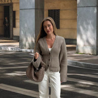 Damen Strickjacke mit eleganten Details und lässigem Schnitt WW