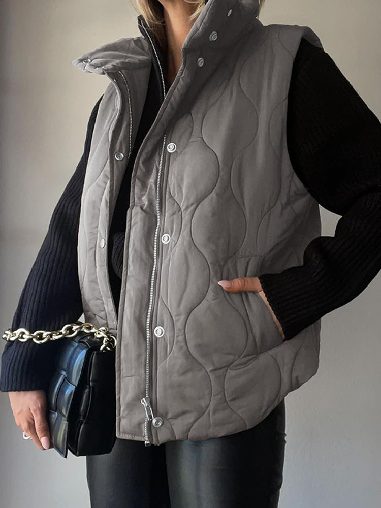 Damen Steppweste mit hohem Kragen und praktischen Taschen WW