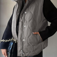 Damen Steppweste mit hohem Kragen und praktischen Taschen WW