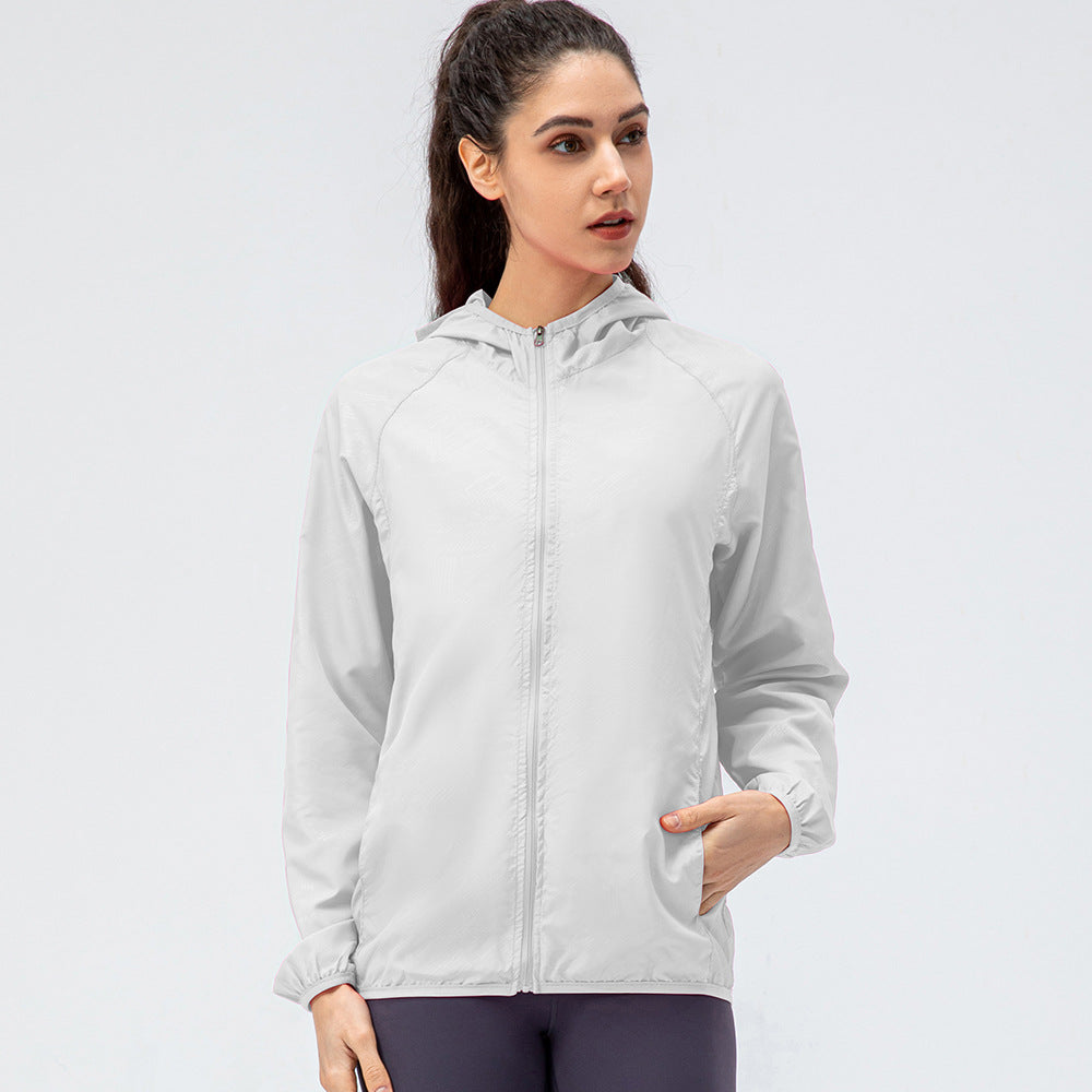 Damen Leichte Sportjacke mit Kapuze und atmungsaktiven Eigenschaften WW