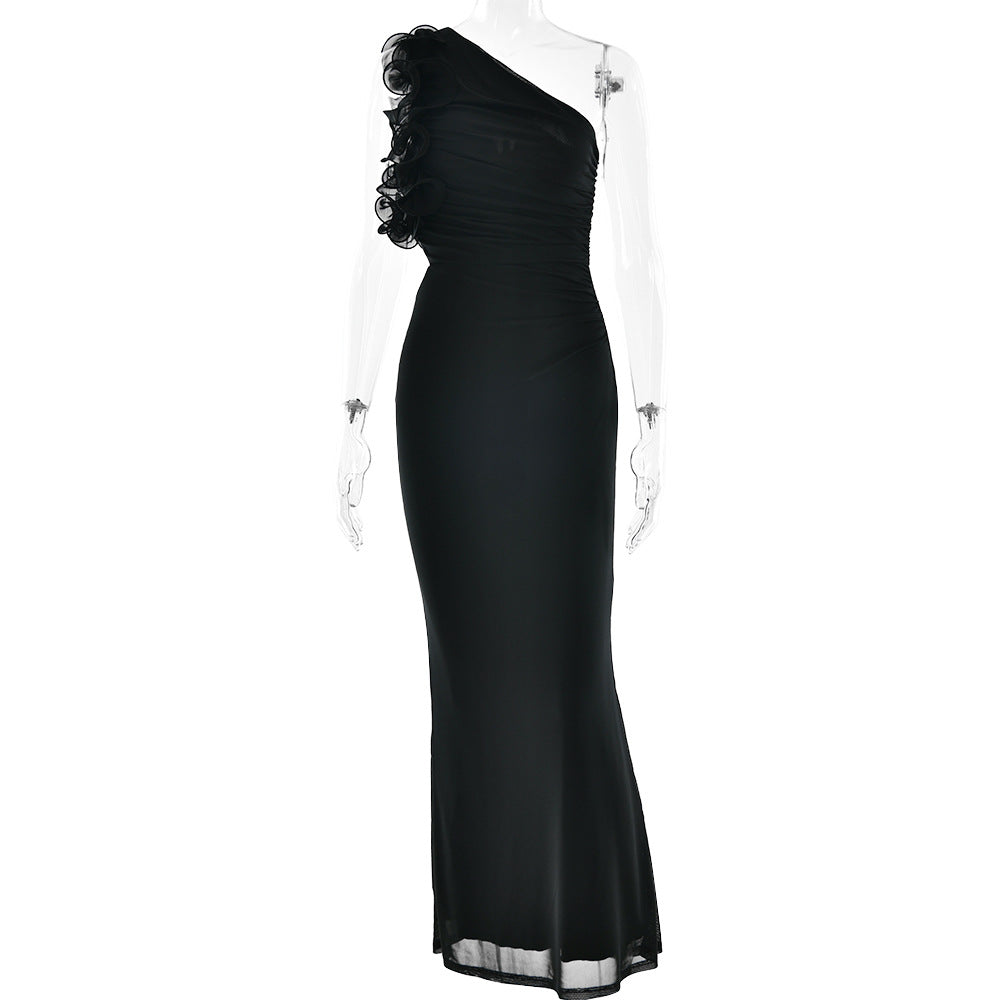 Damen Figurschmeichelndes Midi-Kleid mit asymmetrischem Ausschnitt und Rüschendetails W&W