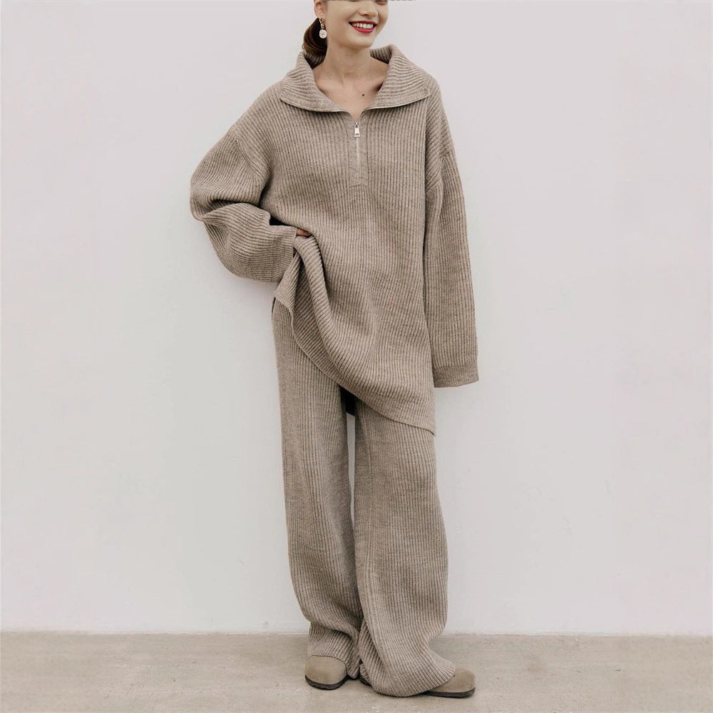 Damen Strickanzug mit hohem Kragen und modernem Reißverschluss WW
