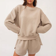 Damen Casual Lounge-Set mit strukturiertem Sweatshirt und Shorts WW