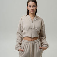 Damen sportliches Ensemble mit cropped Oberteil und weiten Hosen WW