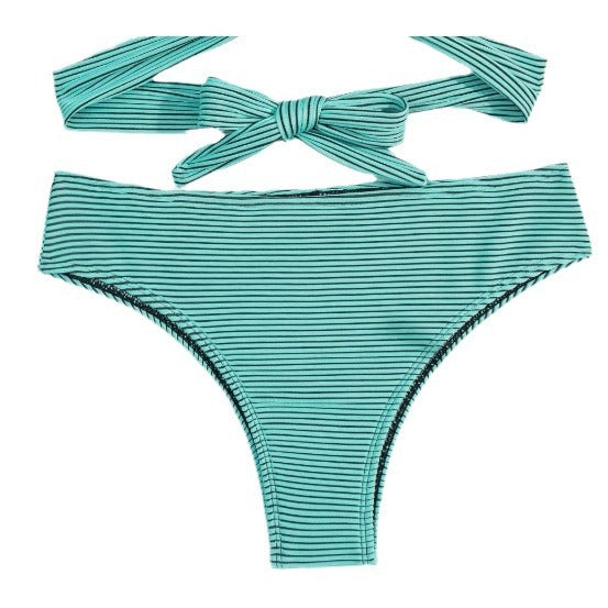 Damen Push-Up Bikini-Top mit elegantem Wickeldesign und goldenen Akzenten WW