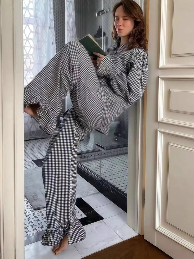 Damen Schlafanzug Set mit einem modernen Karo-Muster und voluminösen Ärmeln WW