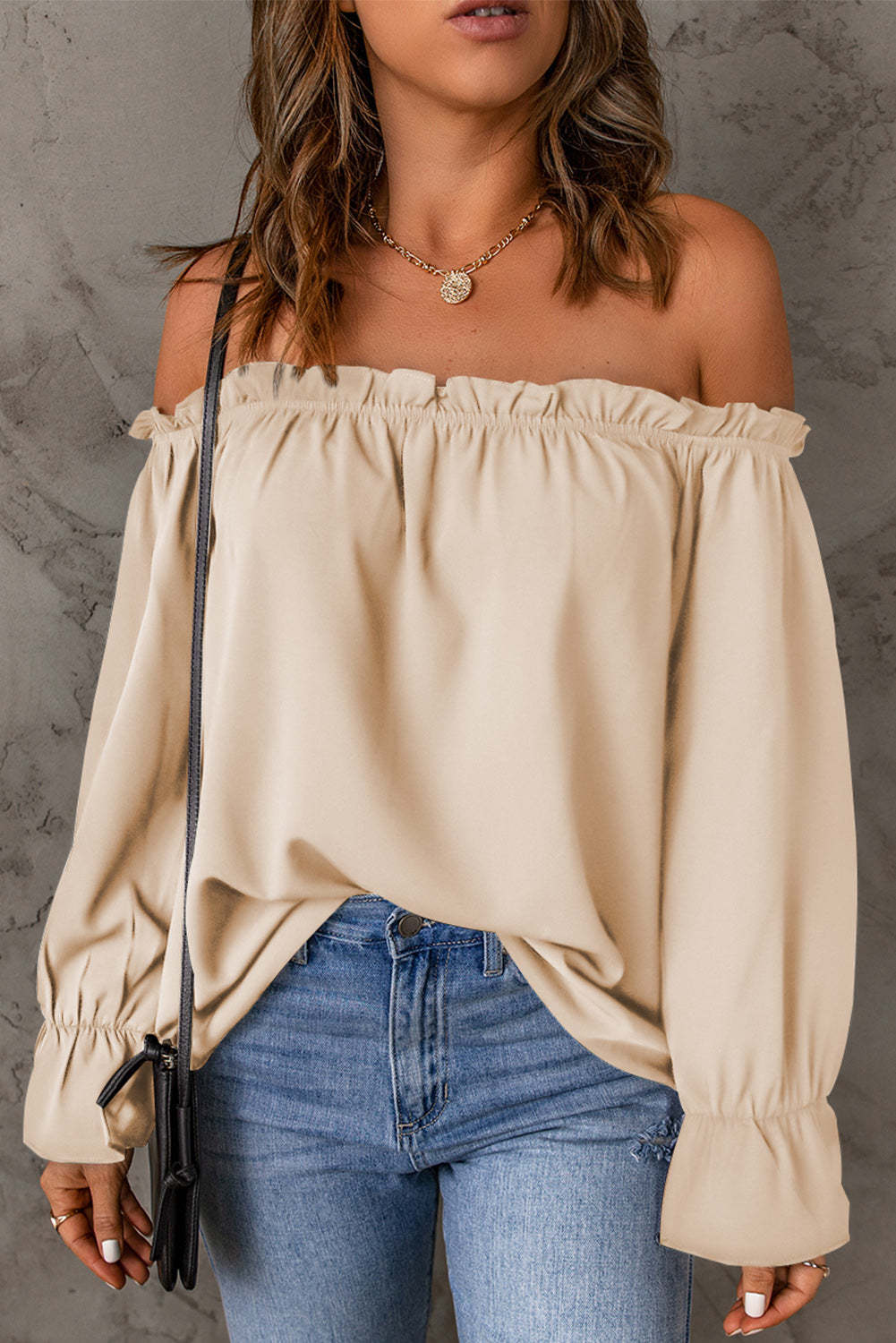 Damen schickes Off-Shoulder Oberteil mit Rüschendetails und elastischen Bündchen WW