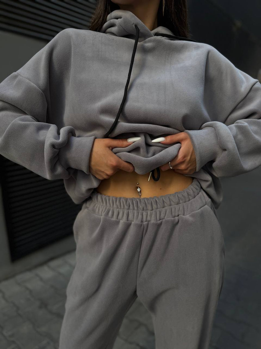 Damen sportliches Freizeit-Set mit oversized Hoodie und lässigen Jogginghosen WW