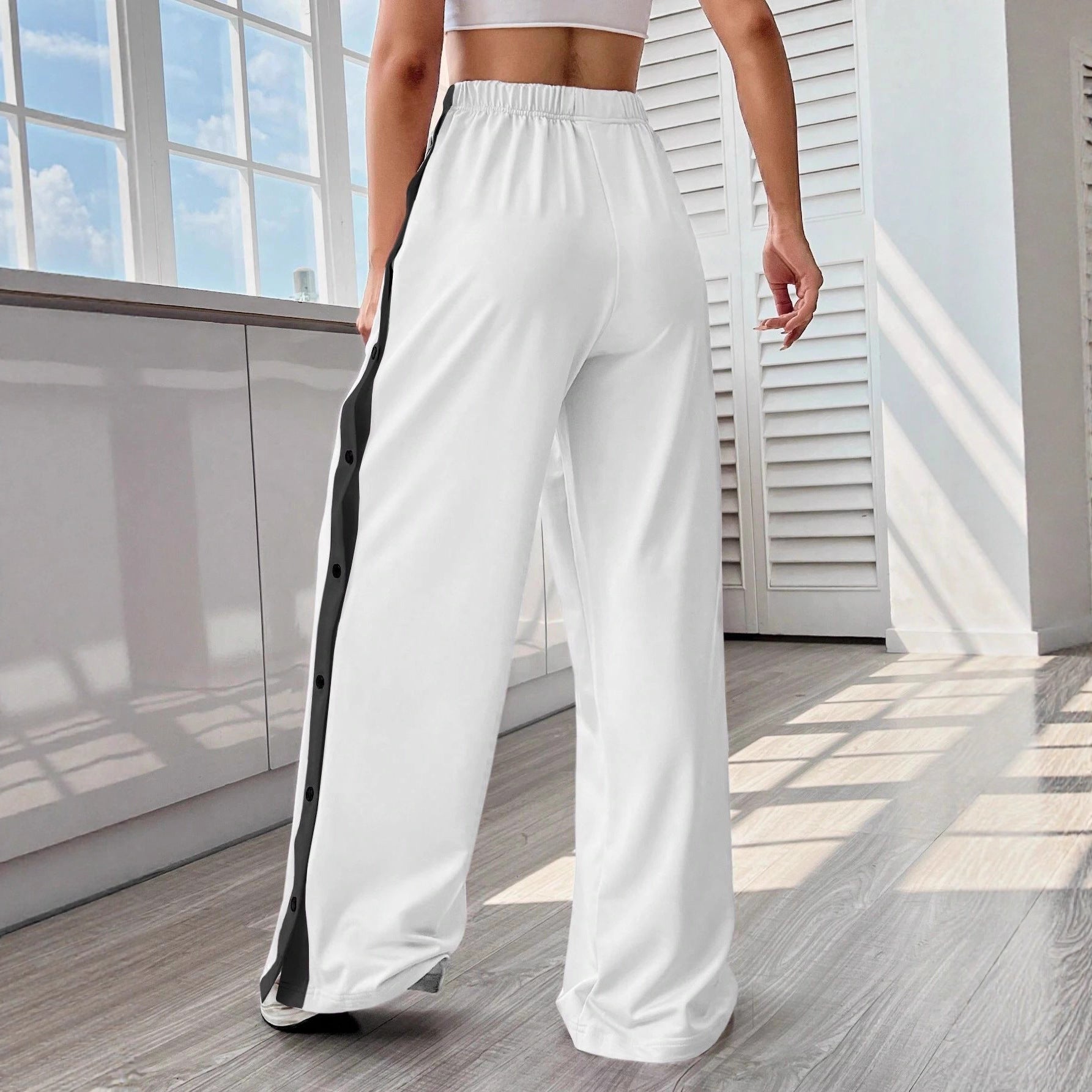 Damen Sportliche Freizeithosen mit Druckknopfdetails und elastischem Bund WW