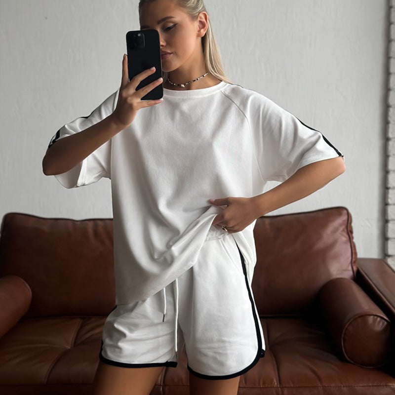 Damen sportliches Kurzarm-Set mit seitlichen Kontraststreifen und elastischer Taille WW