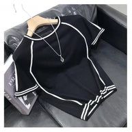 Damen Sportliches Kurzarm-T-Shirt mit Kontrastnähten WW