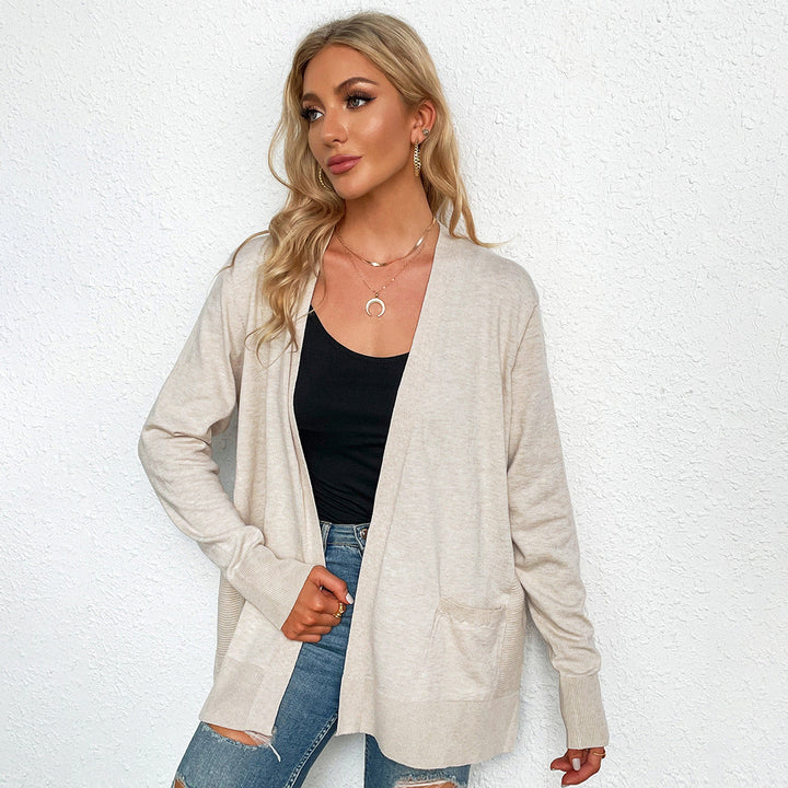 Damen lässiger Strickcardigan mit tiefem V-Ausschnitt und praktischen Taschen W&W Mode