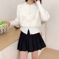 Damen Strickjacke mit Spitzenverzierungen und Knopfdetails WW