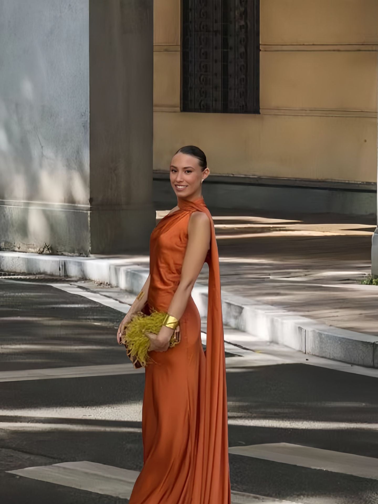 Damen Abendkleid mit asymmetrischem Schnitt und elegantem Stehkragen WW