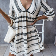 Damen lockeres Boho-Kleid mit Spitze und grafischem Muster WW