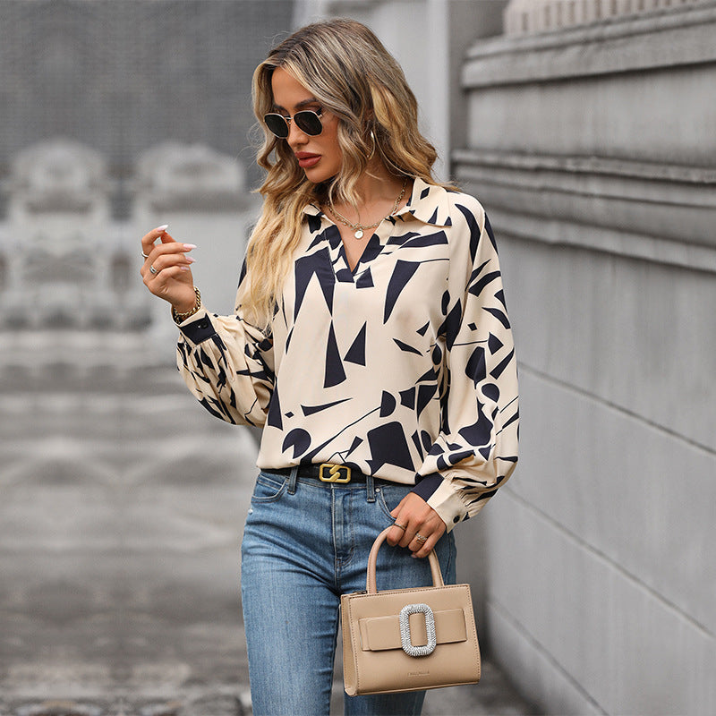 Damen Bluse mit auffälligem grafischem Design und voluminösen Ärmeln WW