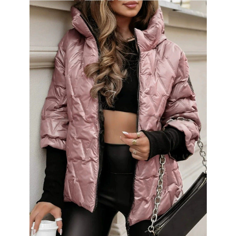 Damen Steppjacke mit hohem Kragen und beschichtetem Obermaterial WW