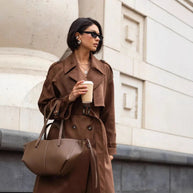 Damen Stilvoller Trenchcoat mit weitem Schnitt und Gürtel WW