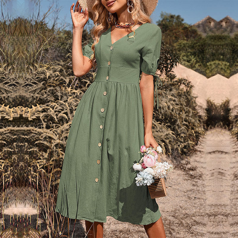 Damen Midi-Kleid mit tailliertem Schnitt und modernen Knopfdetails WW