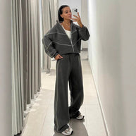 Damen sportliches Oversized-Set mit hohem Kragen und elastischen Bündchen WW