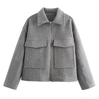 Damen hochschneiderte Jacke mit praktischen Pattentaschen und weichem Wollmix WW