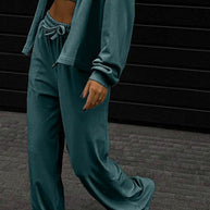 Damen sportliches Freizeit-Set mit cropped Top und weiter Hose WW