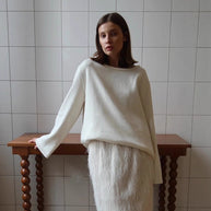 Damen Relaxed Fit Pullover mit tiefem Rundhalsausschnitt und weiten Ärmeln WW