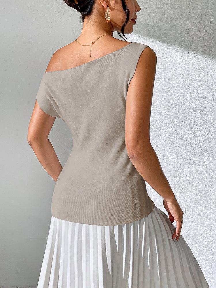 W&W Mode | Einfarbiges ärmelloses Top mit schulterfreiem Strickdesign