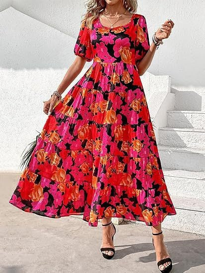 WW | Rückenfreies Stufenkleid mit Puffärmeln