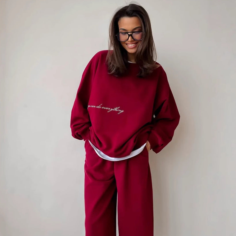 Damen bequemer Kuschel-Sweatanzug mit elastischem Bund und modischem Schriftzug WW