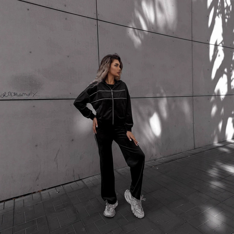 Damen Sportliches Fleece-Set mit Reißverschluss und Kapuze WW