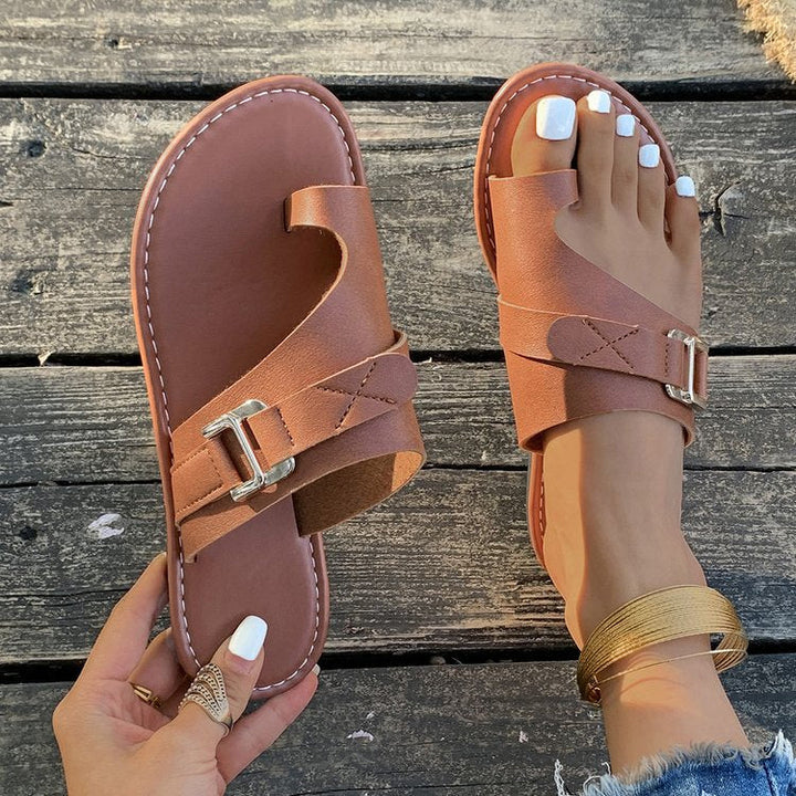 Damen Zehentrenner-Sandalen mit modischem Schnallen-Detail und bequemem Fußbett W&W Mode