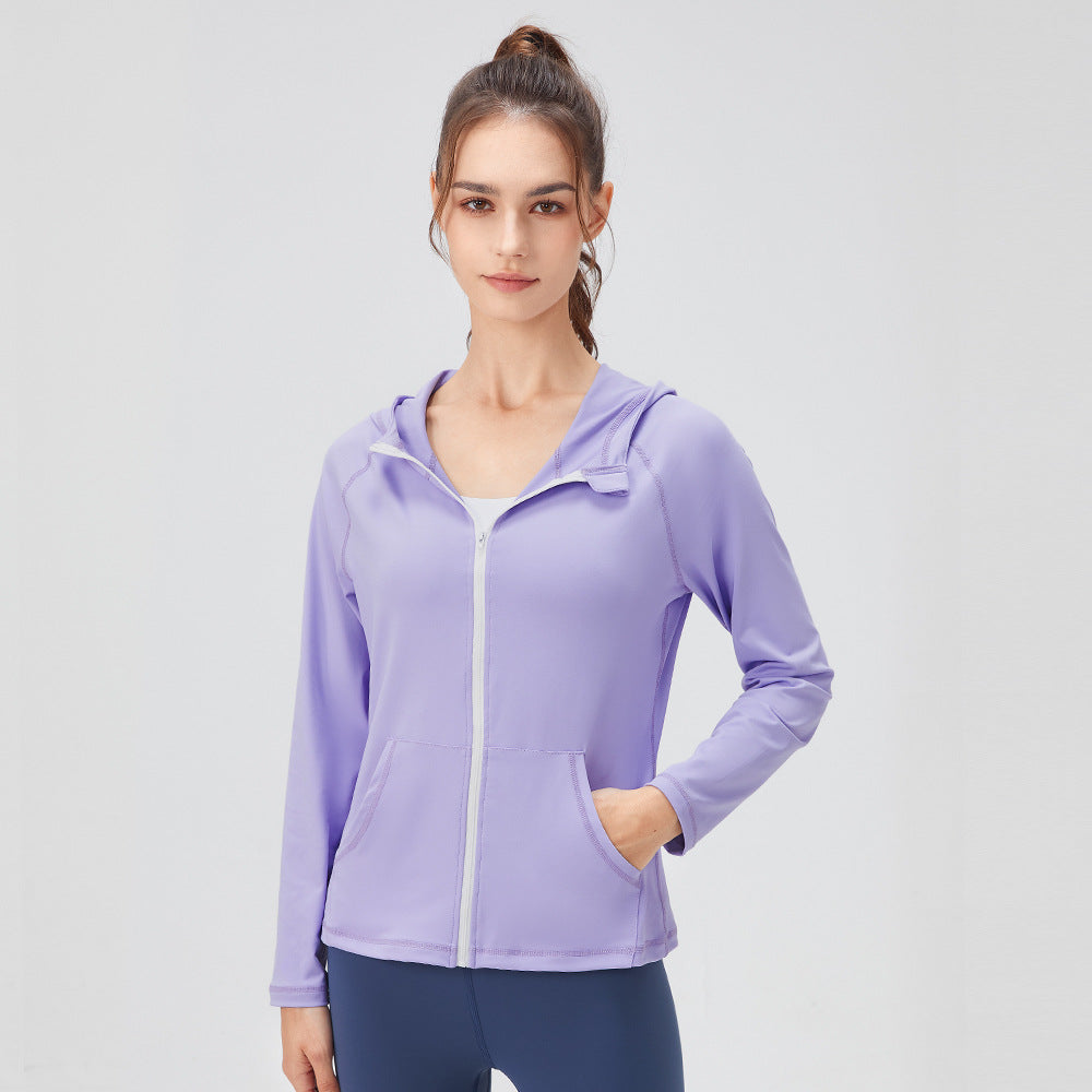 Damen Sportliche Kapuzenjacke mit leichtem Material und praktischen Taschen WW