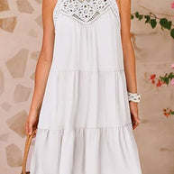 Damen Luftiges Sommerkleid mit Spitzenbesatz und weit geschnittenem Saum WW