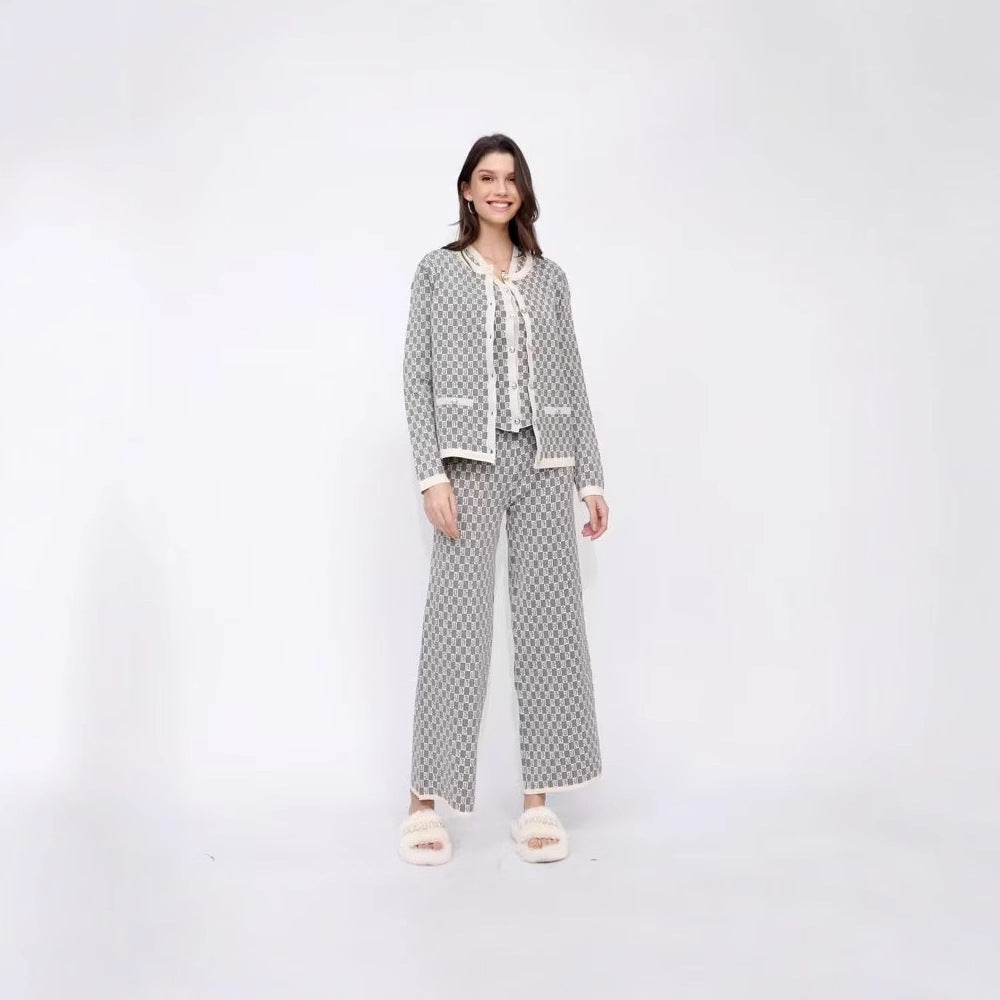 Damen Pyjama-Set mit modernem Karomuster und durchgehender Knopfleiste WW