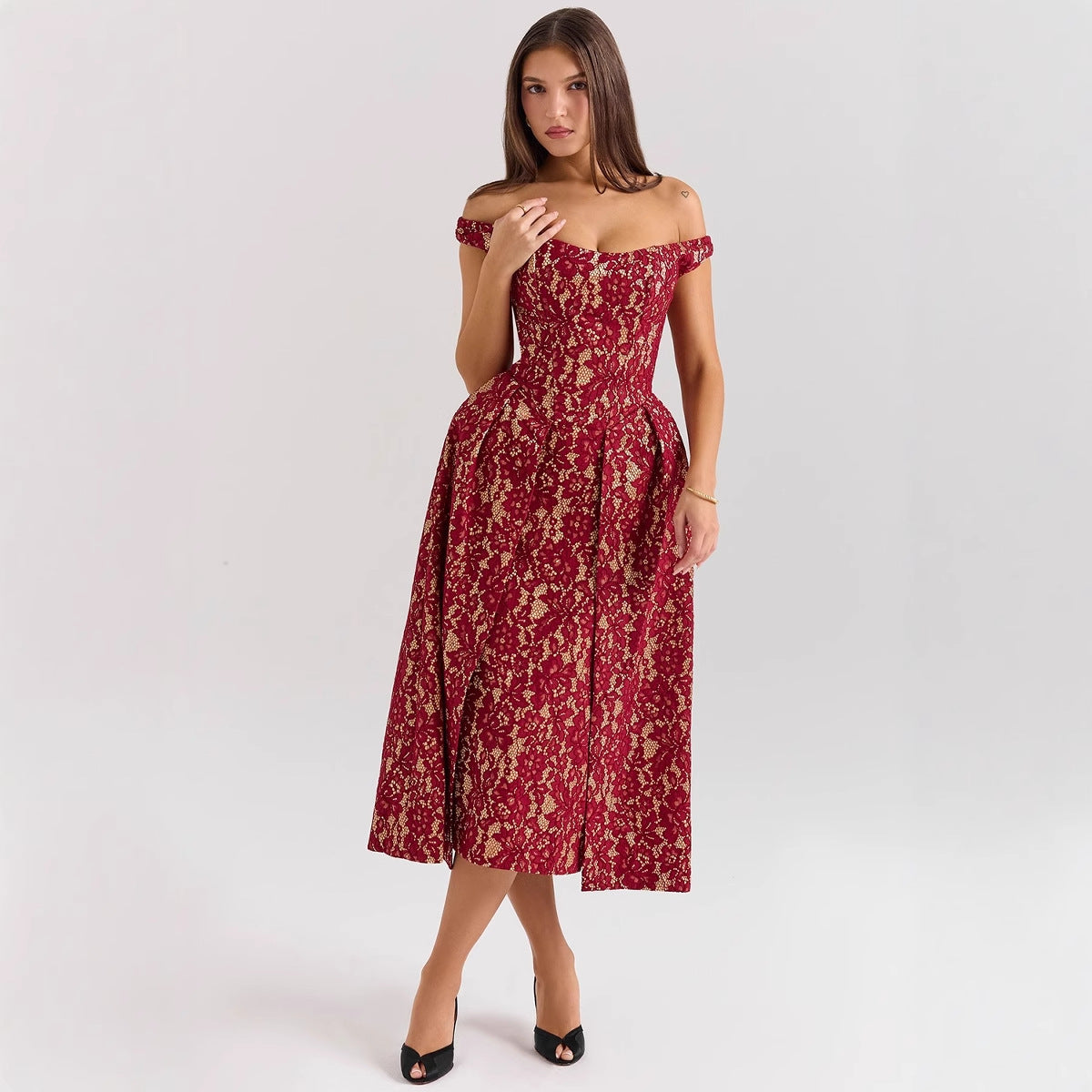Damen Abendkleid mit schulterfreiem Design und exquisite Spitze WW