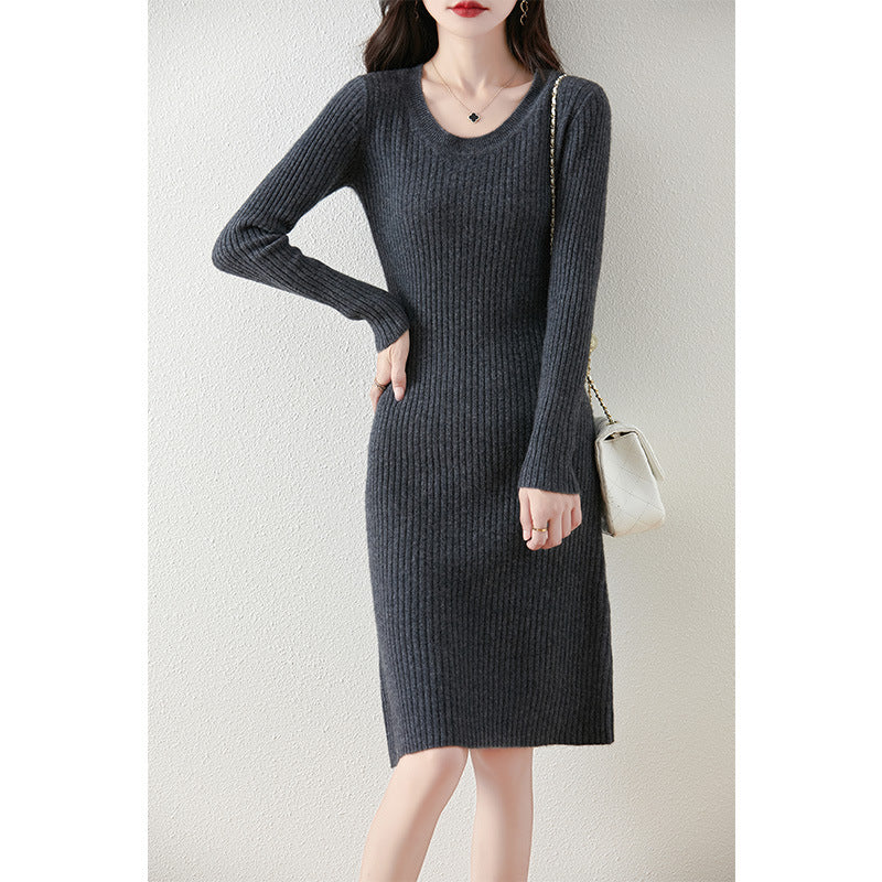 Damen Strickkleid mit feiner Rippstruktur und tailliertem Schnitt WW