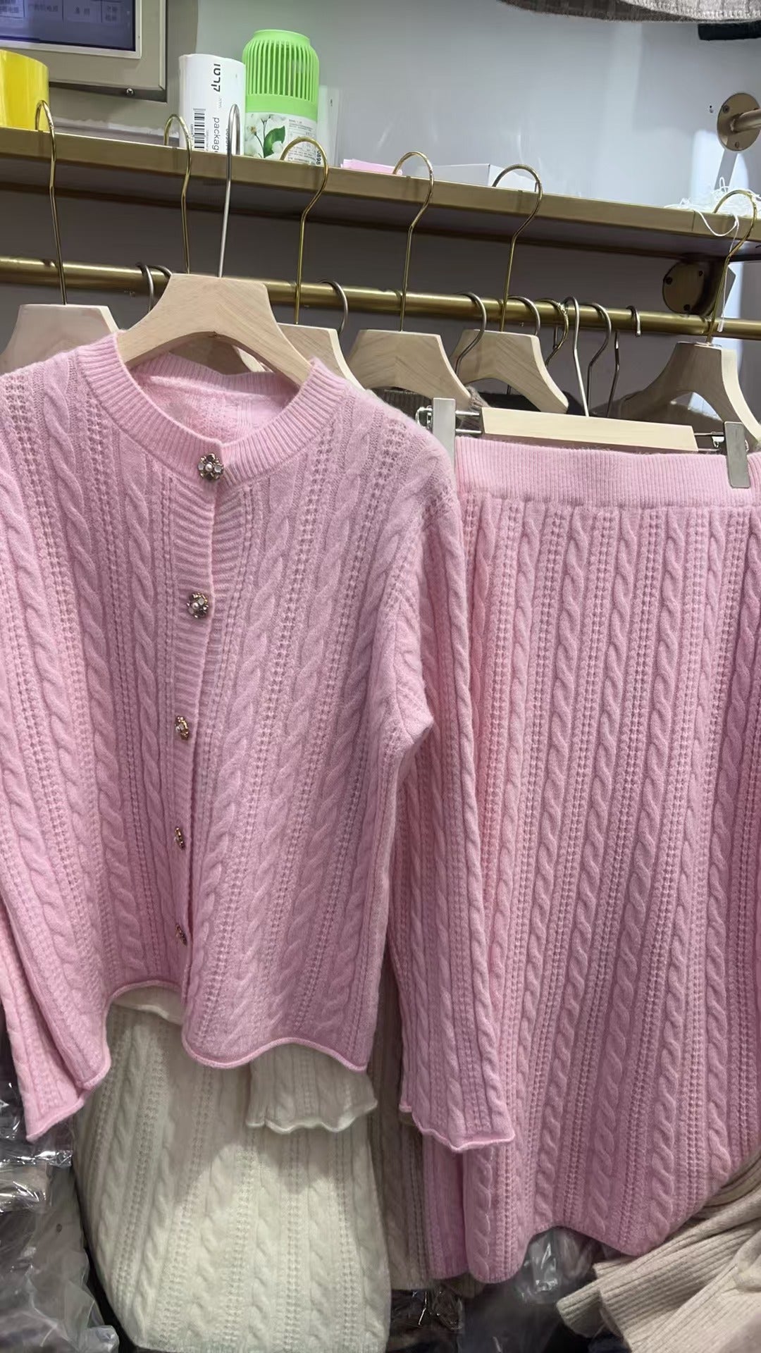 Damen Strickensemble mit Zopfstruktur WW