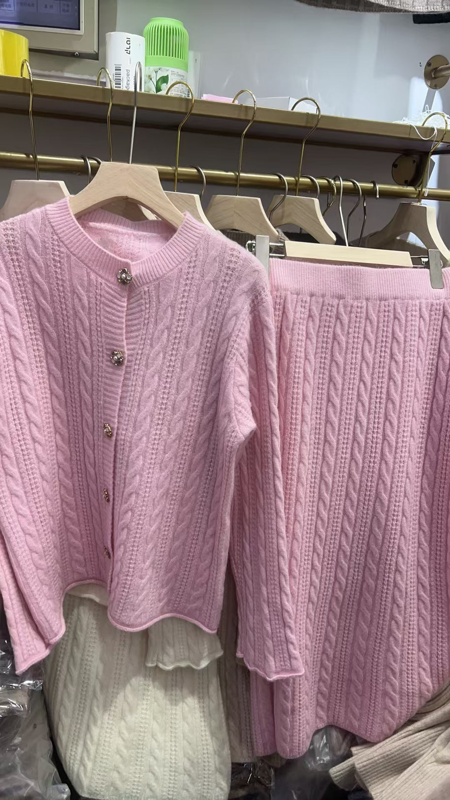 Damen Strickensemble mit Zopfstruktur WW