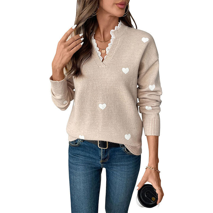 Damen Pullover mit herzförmigen Applikationen und luxuriösem Spitzenkragen W&W Mode
