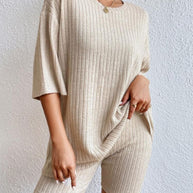 Damen komfortables Kurzarm Set mit Rippstrick und relaxed Schnitt WW