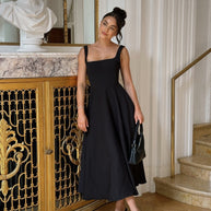 Damen Abendkleid mit quadratischem Ausschnitt und fließendem Rock WW