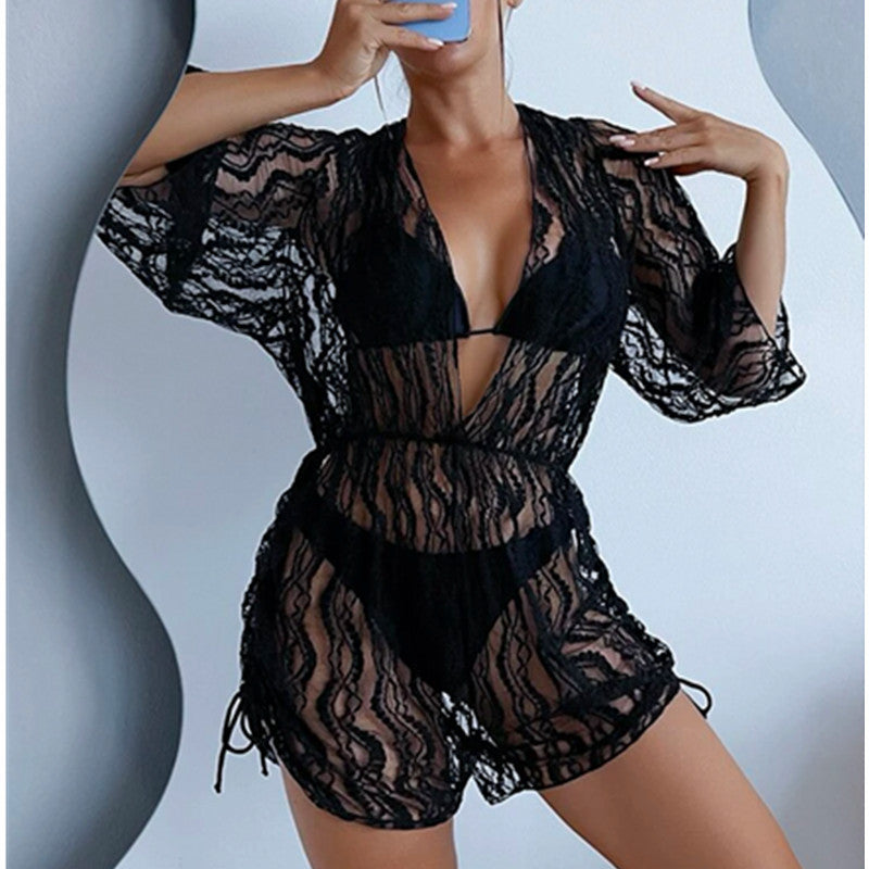 Damen Strandüberwurf mit elegantem Spitzenmuster und taillierten Details WW