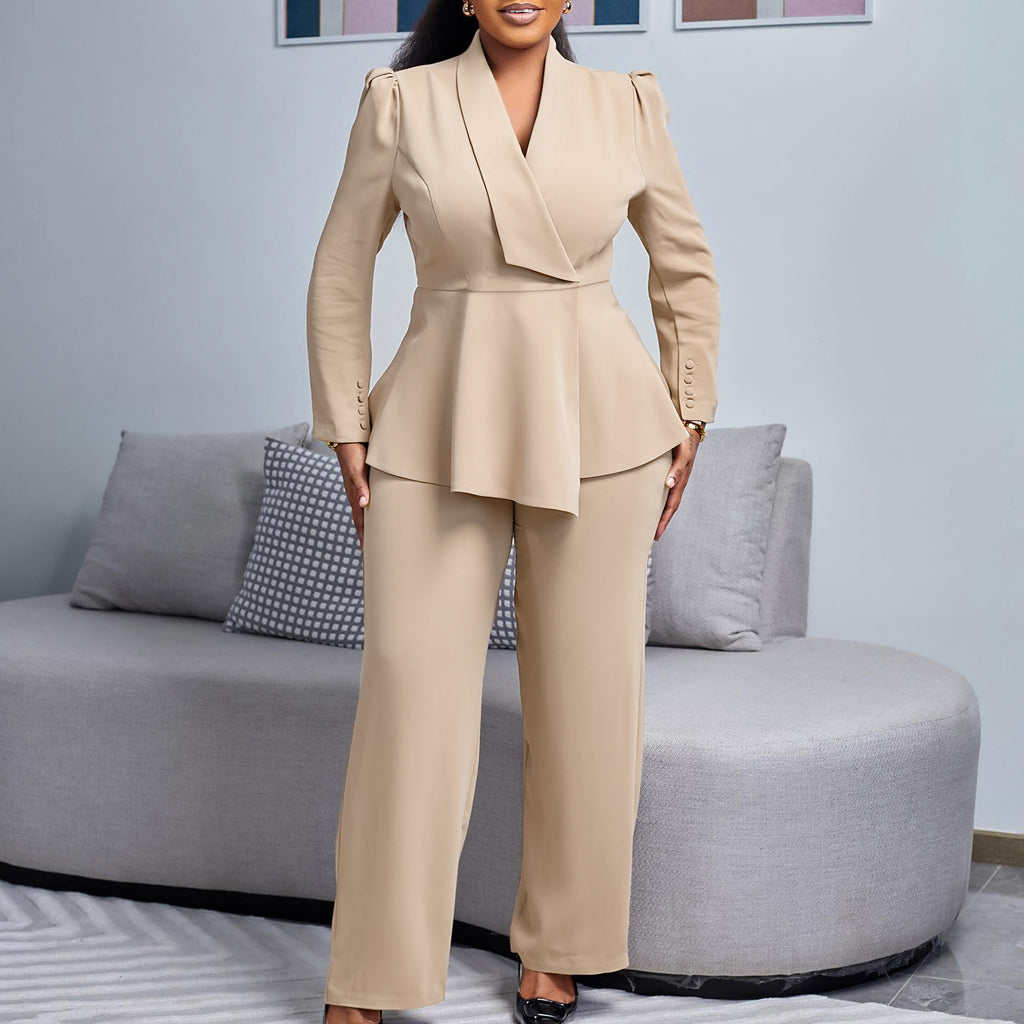 Damen Anzug mit elegantem Blazer und weitem Hosenbein WW