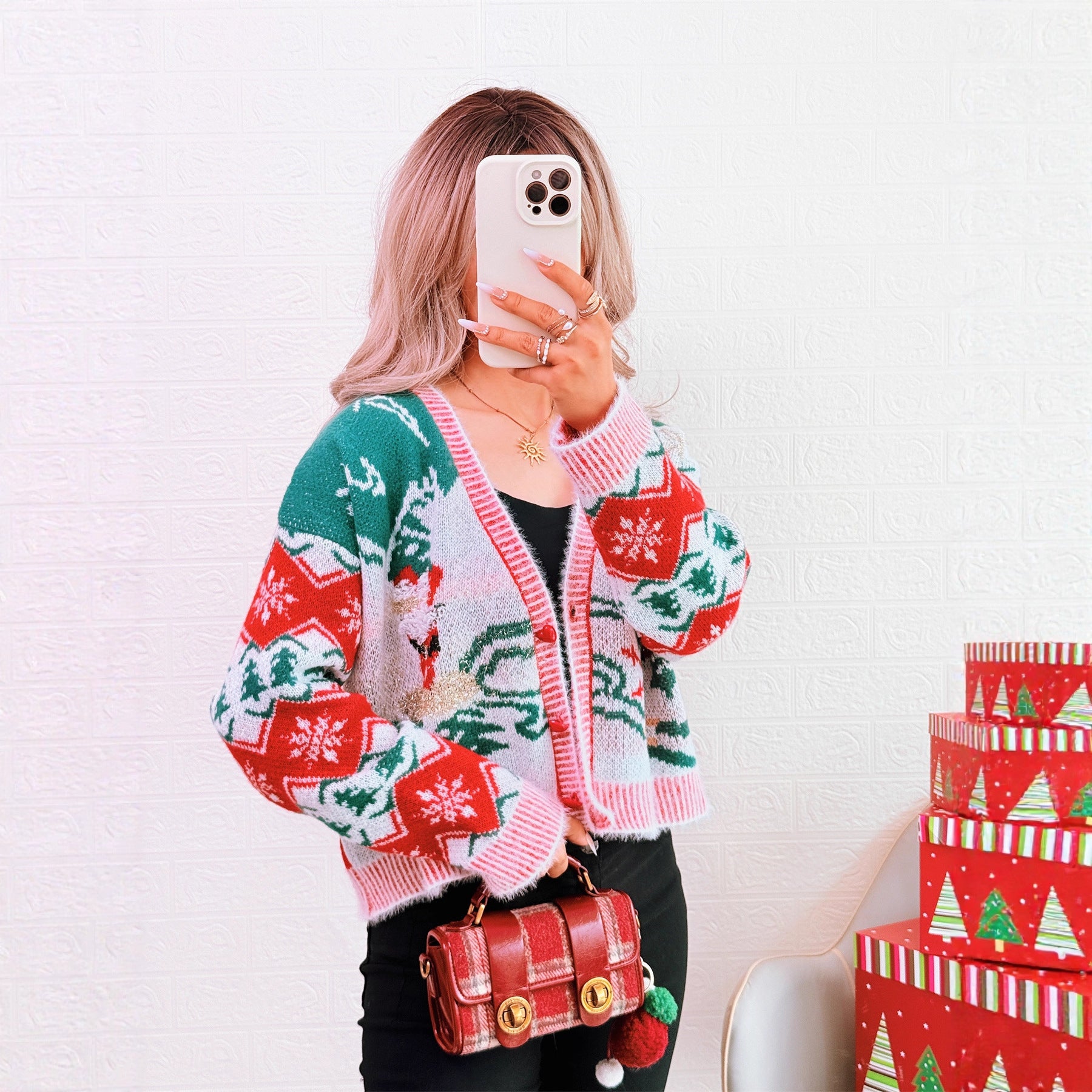 Damen Strickjacke im festlichen Design mit Weihnachtsmotiven WW