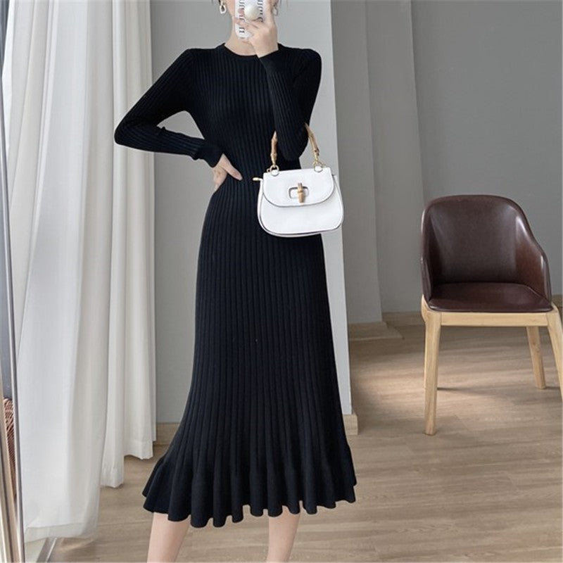 Damen Strickkleid mit eleganter Rippstruktur und fließendem Saum WW