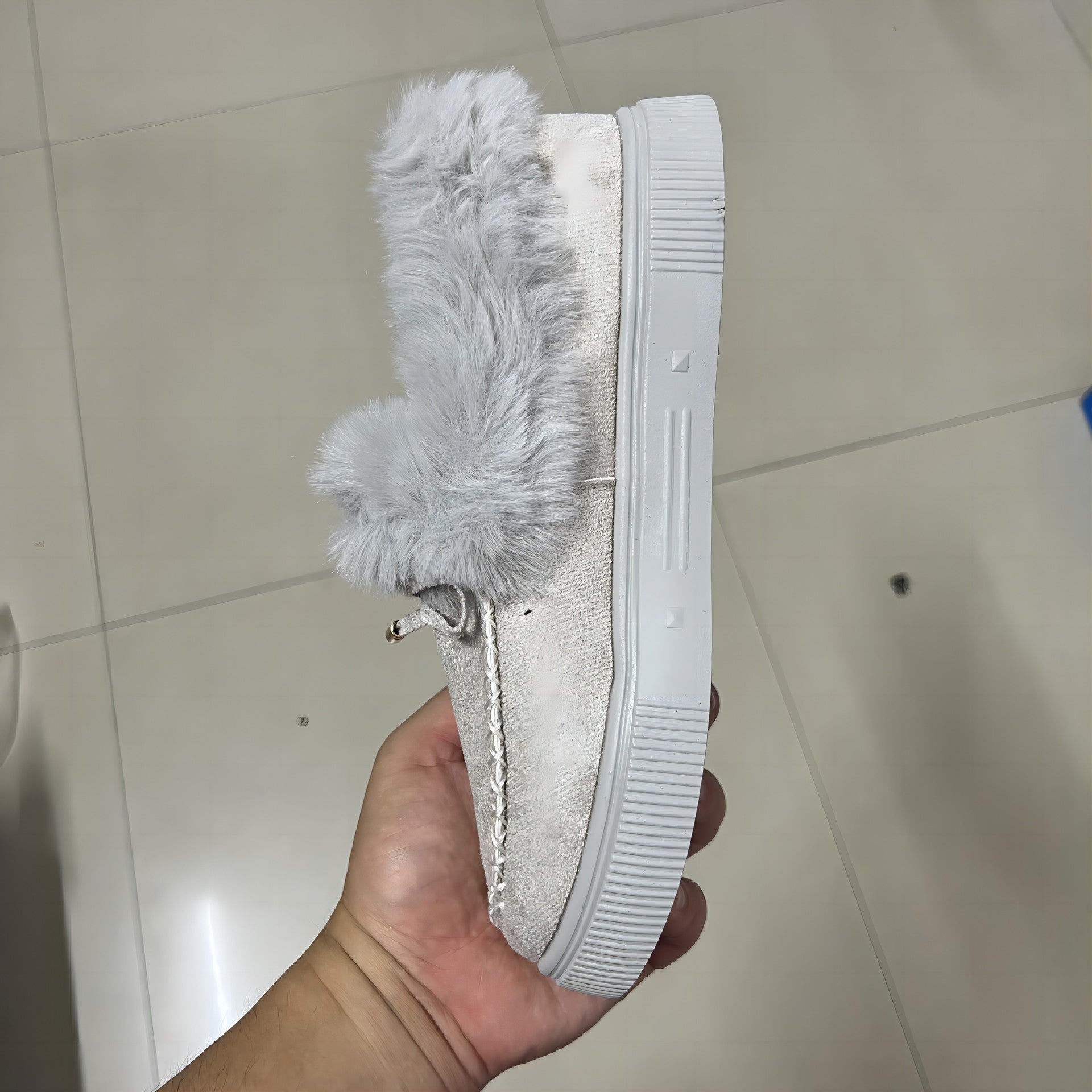 Damen Sneakers mit kuscheligem Fellkragen WW