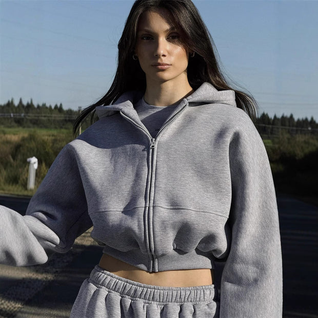 Damen sportliches und lässiges Set aus cropped Hoodie und weiter Jogginghose WW