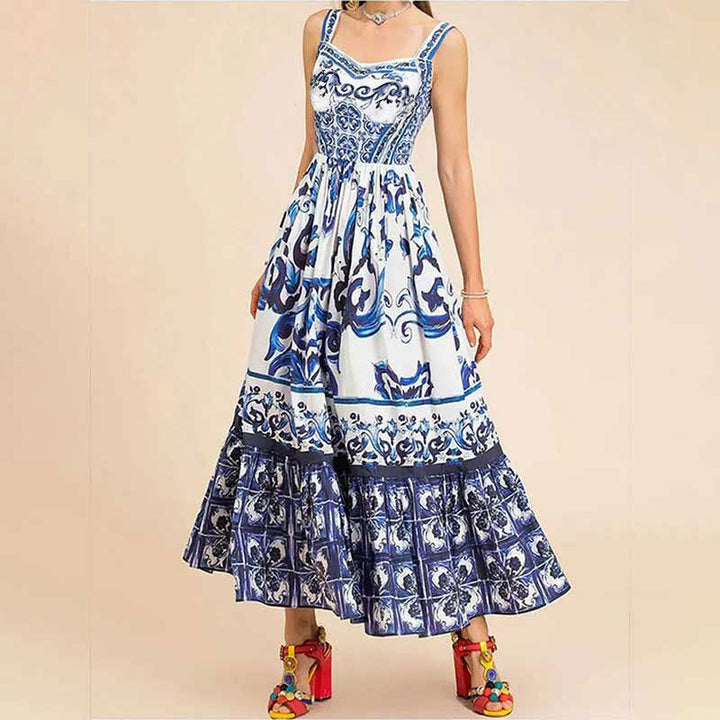 Damen Maxikleid mit aufwendigem ornamentalen Design und weit schwingendem Rock W&W Mode