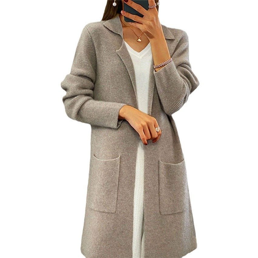 Damen Strickjacke im Oversized-Schnitt mit tiefem V-Ausschnitt und praktischen Taschen WW